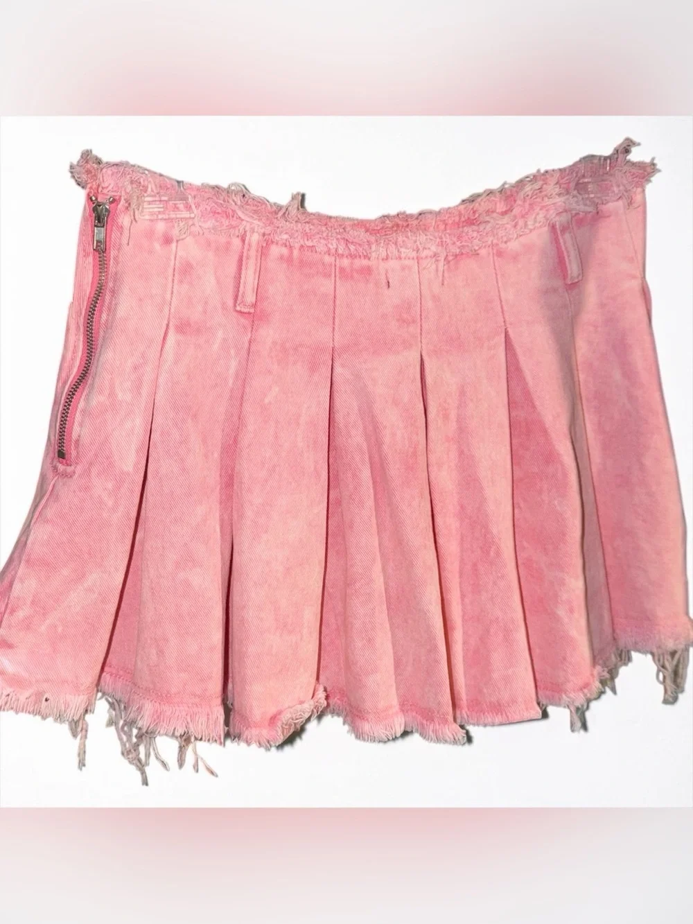 PrettyLittleThing Pastel Pink Pleated Mini Skirt